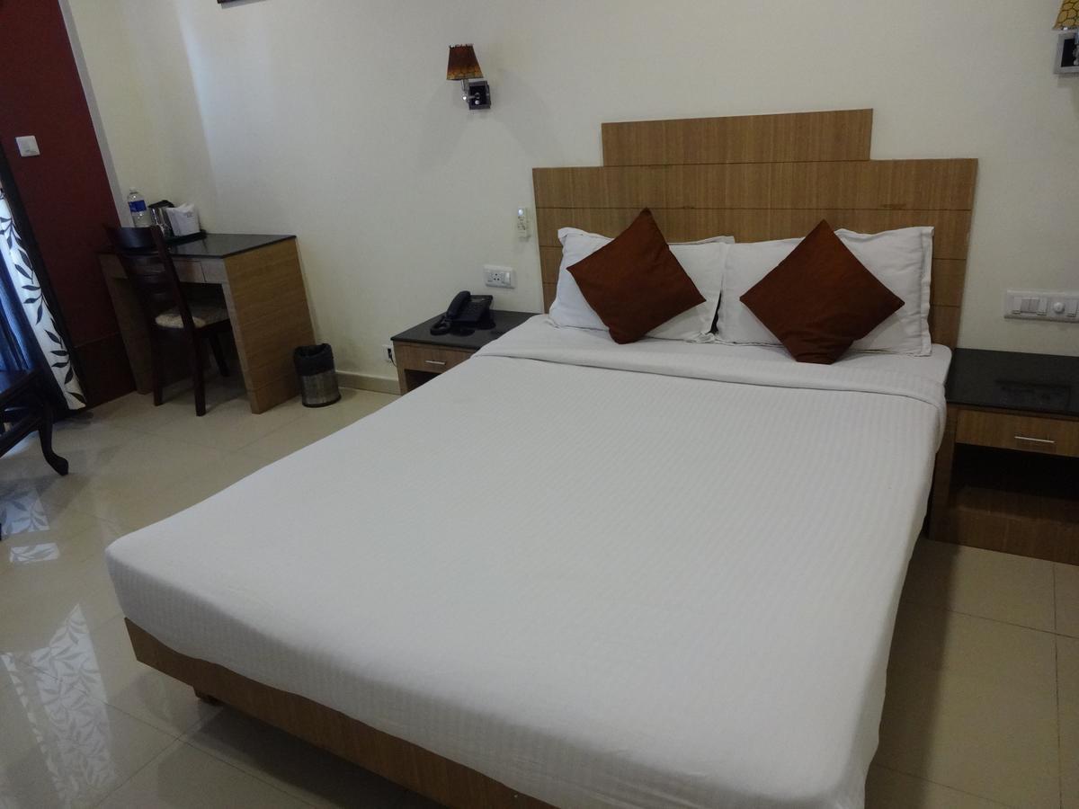 Hotel Royal Riviera Kumarakom Zewnętrze zdjęcie