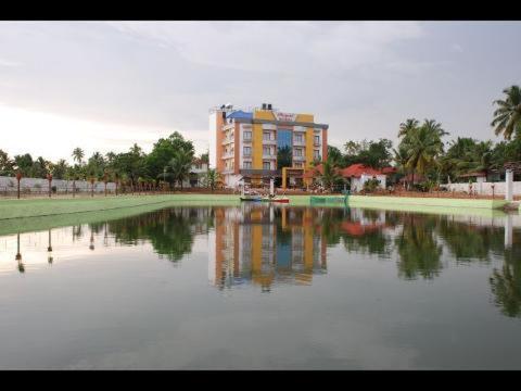 Hotel Royal Riviera Kumarakom Zewnętrze zdjęcie