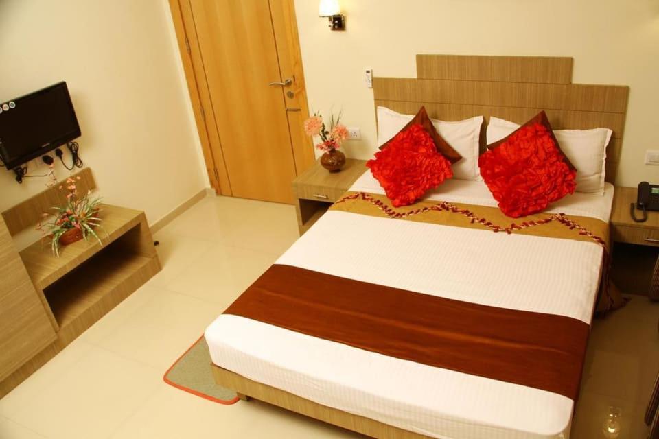 Hotel Royal Riviera Kumarakom Zewnętrze zdjęcie